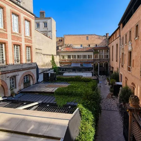 Place Du Capitole 3 Cour *